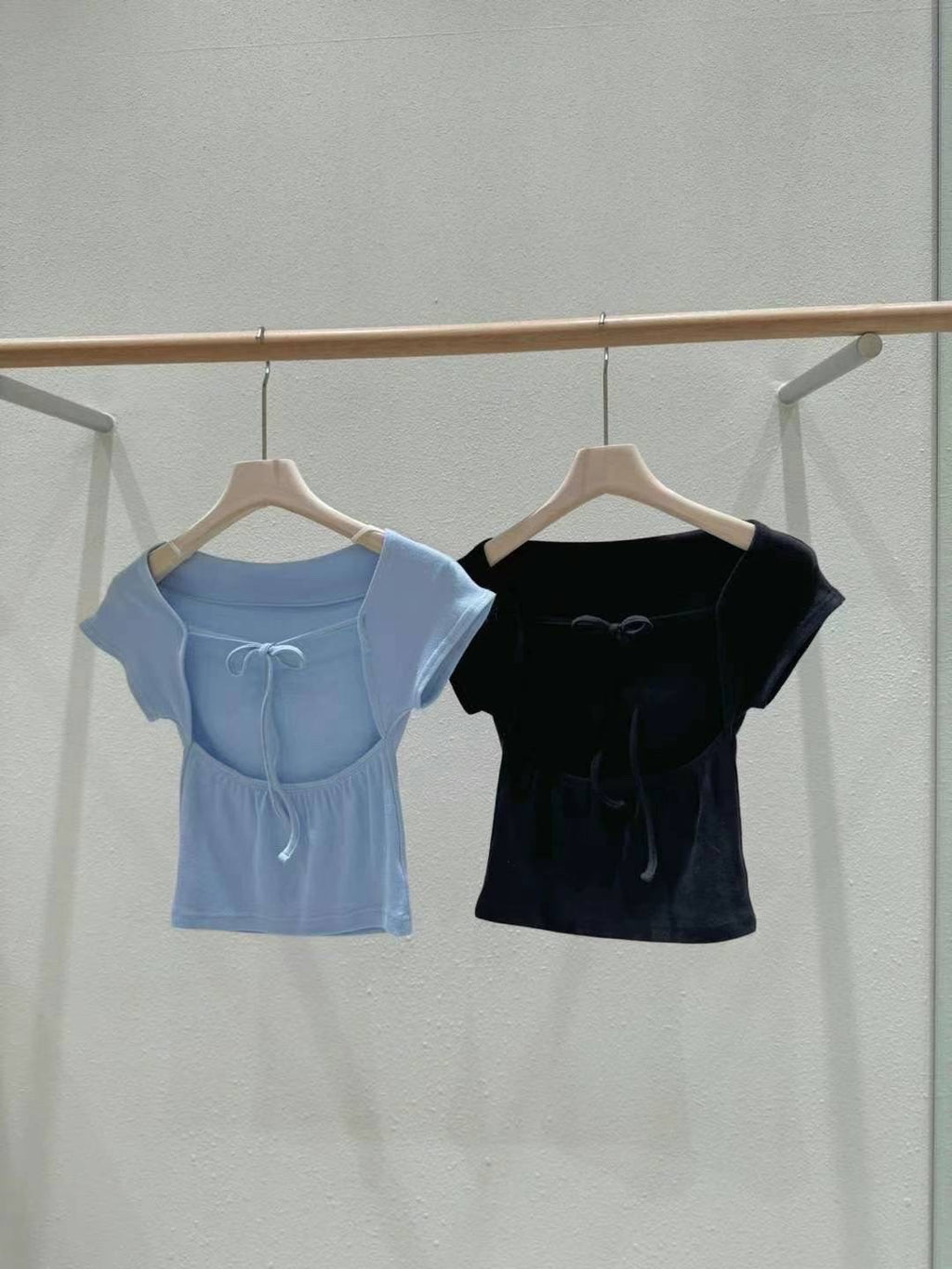 TOP WHITE/BLACK/BABY BLUE 1124