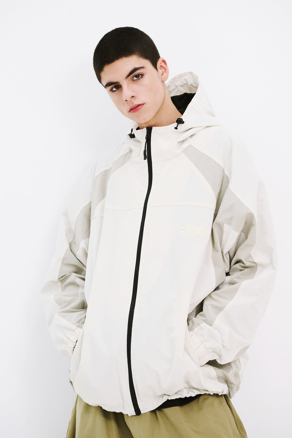 BSRABBIT FOCUS HOODED JACKET CREAM