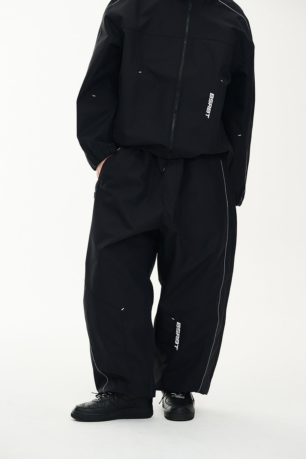 STREAM LINE 3L SUPER WIDE JOGGER PANTS BLACK