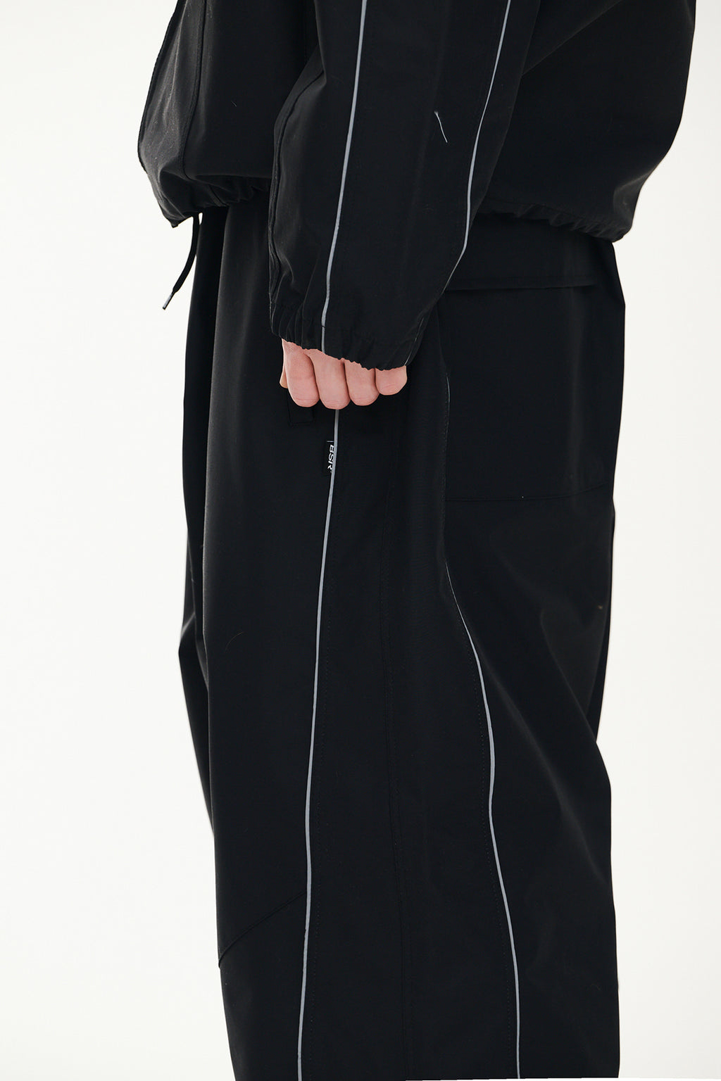 STREAM LINE 3L SUPER WIDE JOGGER PANTS BLACK