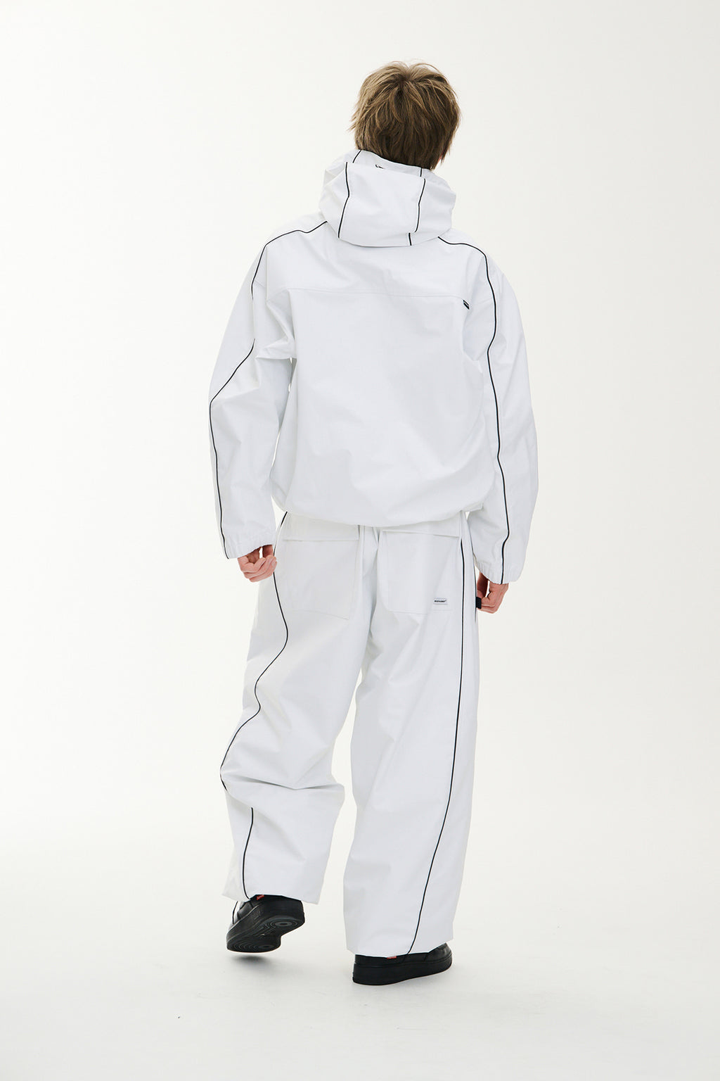 STREAM LINE 3L SUPER WIDE JOGGER PANTS WHITE