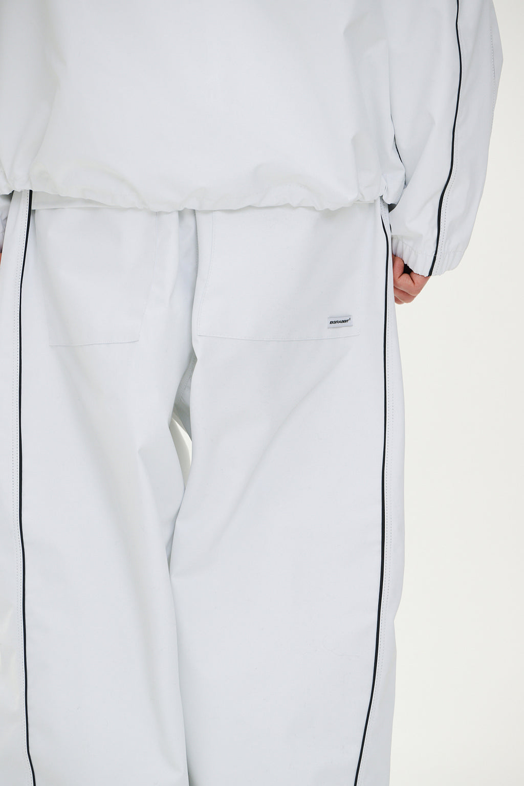 STREAM LINE 3L SUPER WIDE JOGGER PANTS WHITE