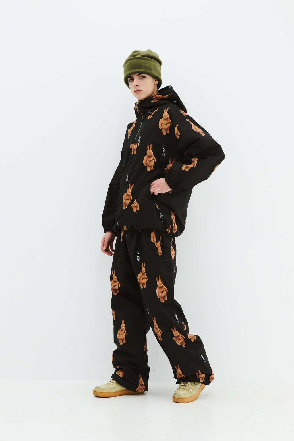 BSRABBIT 3D BEARRABBIT WIDE TRACK PANTS BLACK