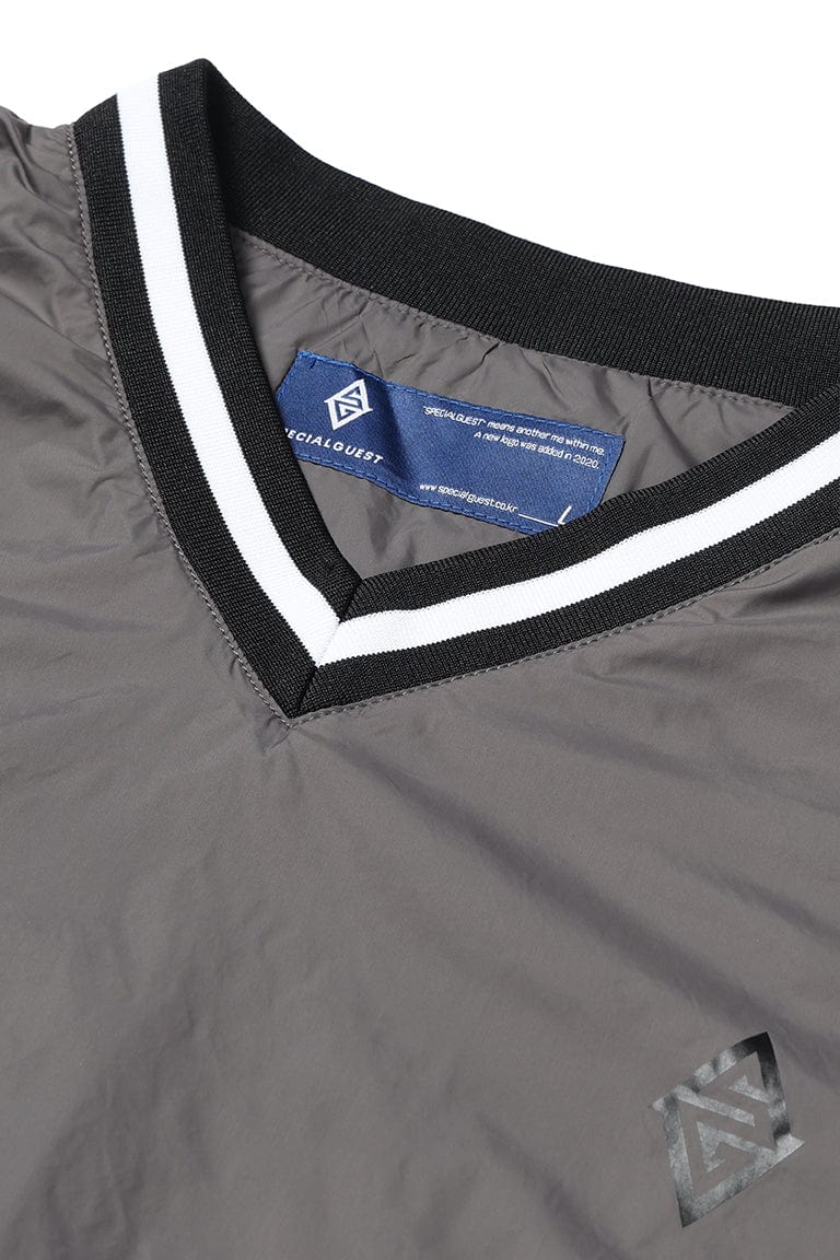 V2 WIND BREAKER R DARK GULL GRAY